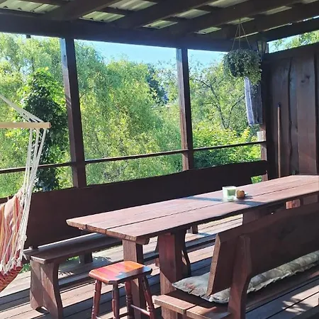 Przystanek Swory アパート スヲーネガシエ