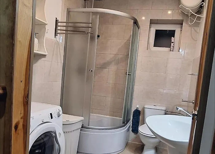 Przystanek Swory アパート *