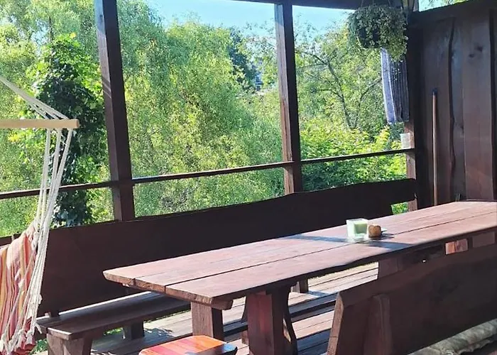 Przystanek Swory アパート スヲーネガシエ